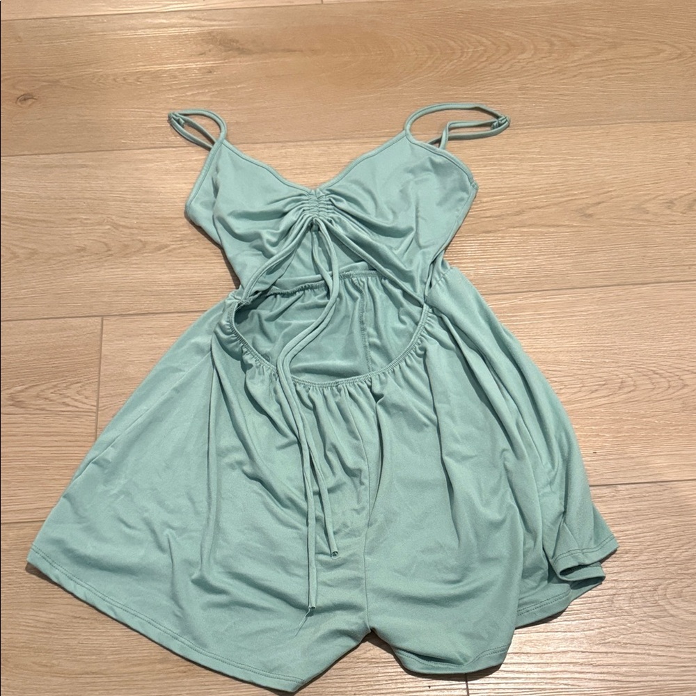 Heart Hips Light Green Ruched Outfit
